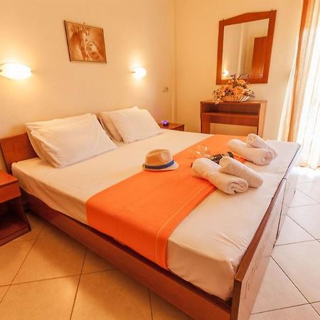 Villa Morfeas Studio Катерини Экстерьер фото